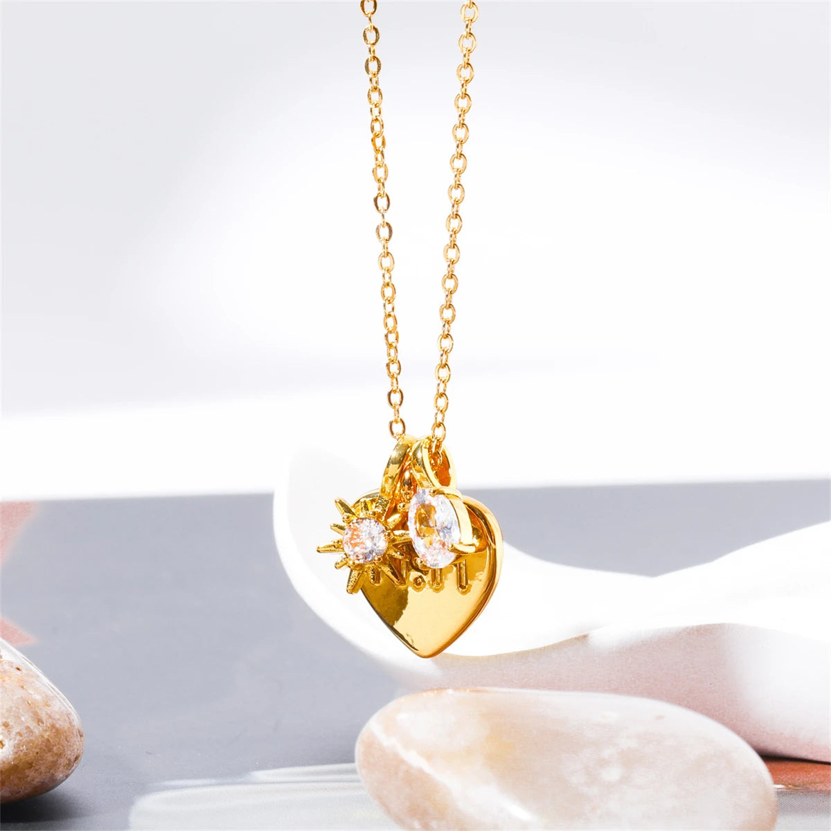 Mother's Day Necklace Ins Wind Letter Mom Zircon Mama Necklace Love Pendant 18K Collar Chain Color Protection