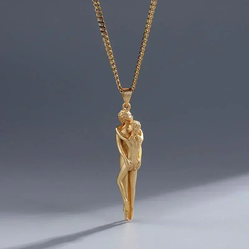 Couple Necklace Men and Women Embrace Lovers Forever Together Pendant Wedding Anniversary Mother's Day Jewelry Necklaces Gift